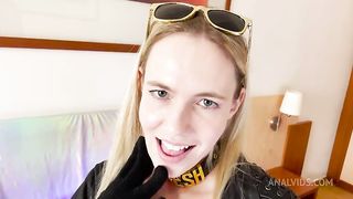 Fucking and Fisting my Tight Asshole