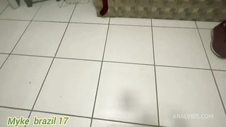 Uma brincadeira de halowen. Rolou muito sexo com sexo anal com uma carioca