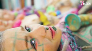 Lesbian 4way orgy with big crazy toys ¨- girls ANAL fuck