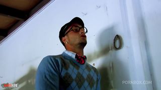 Double penetration with the Arab teacher in the classroom