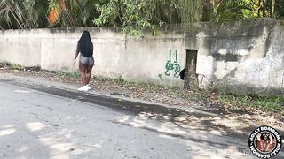 DEPOIS DA MINHA CORRIDA MATINAL, EU SENTEI PRA UM DESCONHECIDO