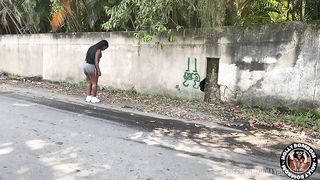 DEPOIS DA MINHA CORRIDA MATINAL, EU SENTEI PRA UM DESCONHECIDO