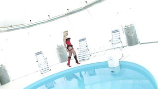 Sexy blonde chick Cindy Dollar received a good both holes dick