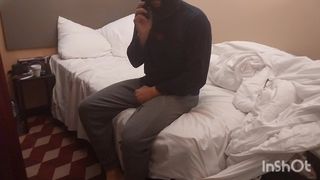 la vicina mi viene a trovare e me la scopo forte