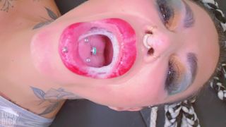 Alicia Dark gaping facefucked ANAL MILF DRINKS STINKING PISS - PISS IN ASS