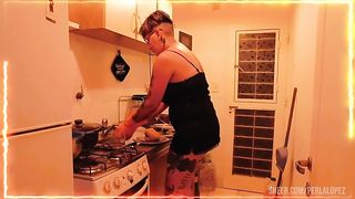 ME LLENAN EL CULO DE LECHE HASTA QUE ME SALE LA LECHE PARA AFUERA QUIERO SER AMA DE CASA PERO NO PUEDO SOY PUTA NO PUEDO DEJAR DE SER PUTA