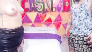 Minha mulher libera o cuzinho pela primeira vez depois de anos de casados