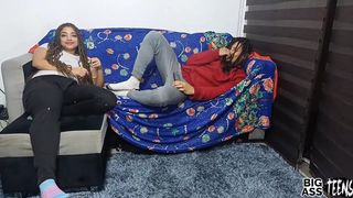 Watching a movie with my aunt doesn't reset my cock, she rides me and takes all the milk out of me with her ass