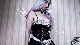 The maid loves horse