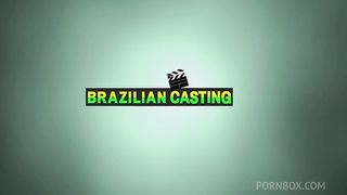 BEATRIZ LEMOS DANDO O BUCETAO PARA CAPOEIRA E GOZANDO GOSTOSO NA PICA DELE.