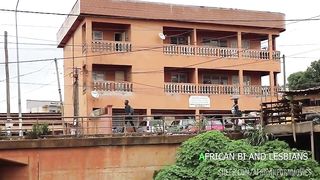 He yells at me so much in the neighborhood that to ridicule, I made him the promise of a one-night stand if he succeeds in making me cum in front of the users and neighbors in the neighborhood. With C