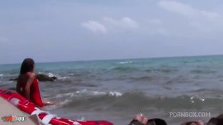 Horny arabian bitch double penetration on the beach