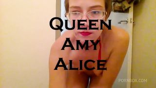 SLUT SHOWS YOU HOW TO FUCK HER STANDING