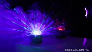 Jayden Cole & Alix Lynx in Pussy Licking Trippy Fun In This 1970s Cosplay!