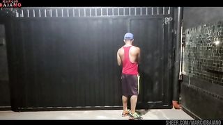 Coroa rabuda sentando o seu cuzao depois do meu treino na academia ,Depois que voltei da academia, comecei a me masturbar esperando meu marido que apareca alguem pra mim comer