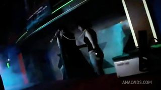 Sumison En Publico. Una Mujer a Mis Ordenes