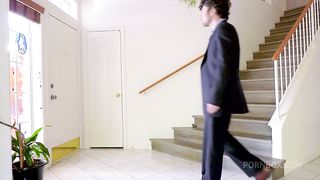 Call girl does backdoor action dressed as velma for client