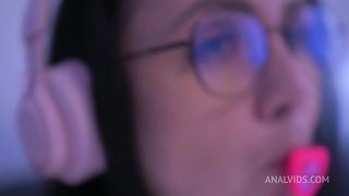 Prurient man anal fuck his MILF's, and she gets facial.