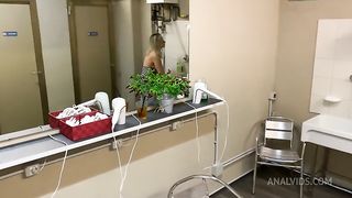 I fuck this milf in the club bathroom