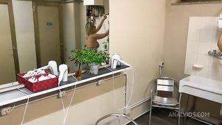 I fuck this milf in the club bathroom