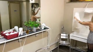 I fuck this milf in the club bathroom
