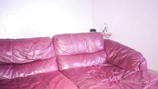 Franck fucks two lesbians that he catches licking their ass on his couch, he didn't know about his wife with lulu vroumette cmr