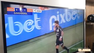 A SANTISTA MA SANTOS VAI ASSISTIR AO JOGO NA CASADO DO CORINTHIANO ED JUNIOR E DAR O CU PRA ELE SEM CAMISINHA