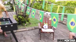 Suruba com duas gostosas na copa do mundo