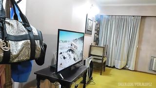 ME CALENTE MIRANDO LA TELE Y LO HICE COJERME EL ORTO TODA LA NOCHE