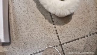 In the shoe shop we try on all the slippers