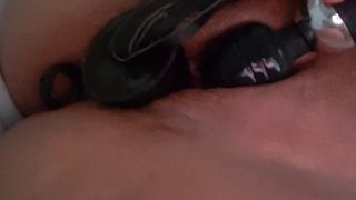 Usando meus brinquedos em todos meus buracos - Completo