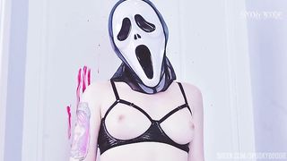 The guy was not afraid of Ghostface and fucked her in her pussy and big oily ass on Halloween