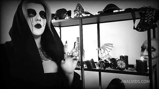 Dredda's sexy horror museun. Part 2 - The nameless girl who loves anal