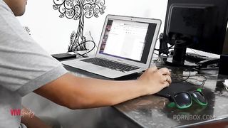 IT technician puts a stick in the client's pussy.