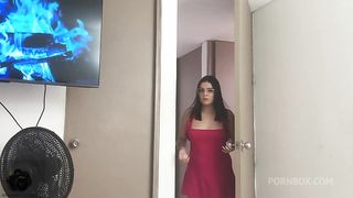 descubro a mi hermanastro masturbandose - porno en espanol