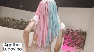 Little Brazilian teen Leenda Fun asked them to tear her ass until she opened a huge gape