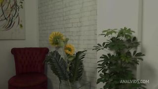 Nina Lins dando para uma trans pauzuda