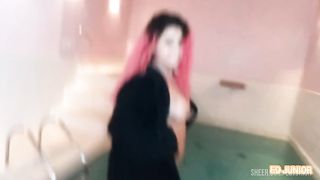 BALADINHA COM UMA NOVINHA COM MUITO SEXO SEM CAMISINHA