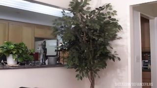 Mischa Mckinnon Easily Swallows The Big Black Bone In Her Face