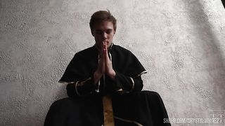 All nuns must confess to the priest