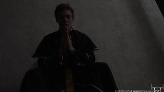 All nuns must confess to the priest