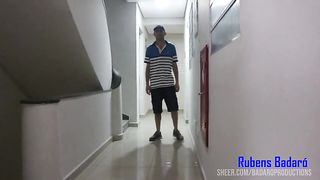 Deixei a porta aberta e meu cunhado entrou e fodeu meu cu (VIDEO NOVO)