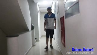 Deixei a porta aberta e meu cunhado entrou e fodeu meu cu (VIDEO NOVO)