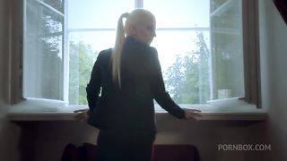 Jessie Volt Masturbates In Her Window