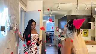 No aniversario da minha irma Bianca Ferraz dei bolo como buceta pra ela comer