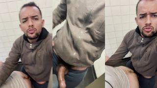 Uma rapdidinha com professor da faculdade, soquei no rabo dele e gozei dentro