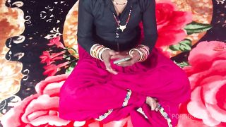 4K On the night of Diwali, the neighboring sister-in-law was caught in the talk and tore the hole in the ass.