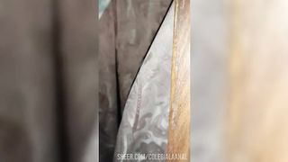 A la hijastra colegiala sumisa le dan por el culo por primera vez le gusta la verga de su padrastro maduro