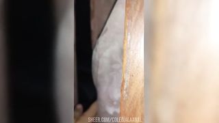 A la hijastra colegiala sumisa le dan por el culo por primera vez le gusta la verga de su padrastro maduro