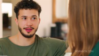 SKYLAR SNOW MAKES COCKS GROW